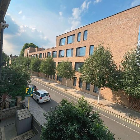 Double Bedroom In Clapham Londyn Zewnętrze zdjęcie